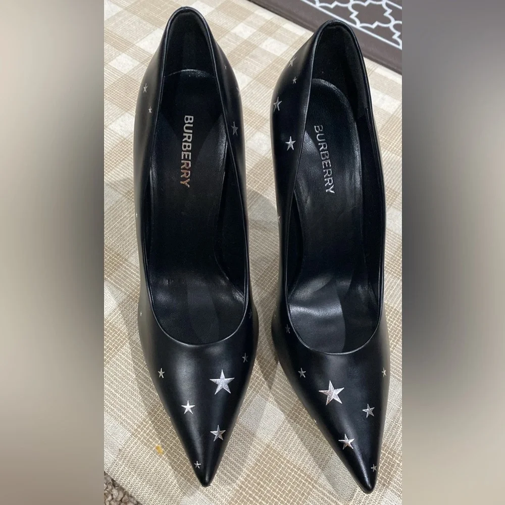 Burberry pumps size 38